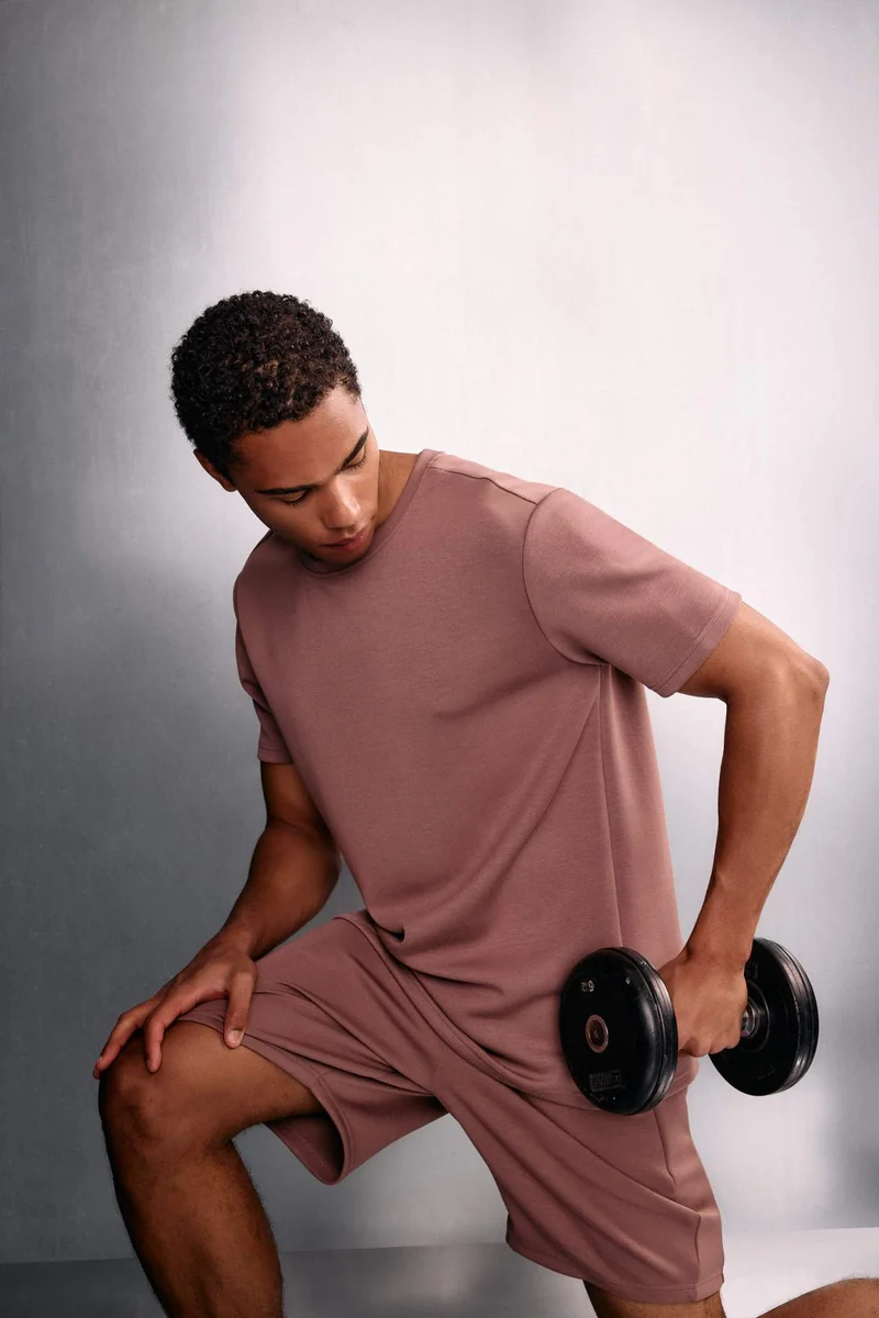 ديفاكتو Standard Fit Short Sleeve T-Shirt