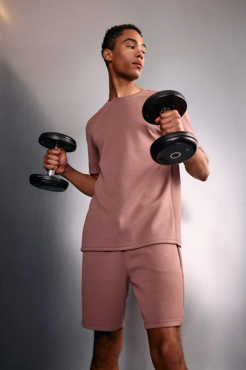 ديفاكتو Standard Fit Short Sleeve T-Shirt