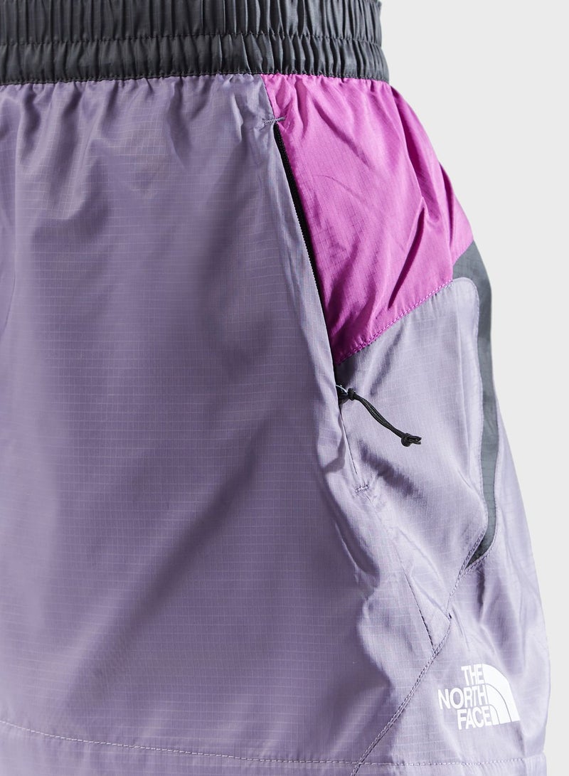 THE NORTH FACE Logo Shorts  - Image 3