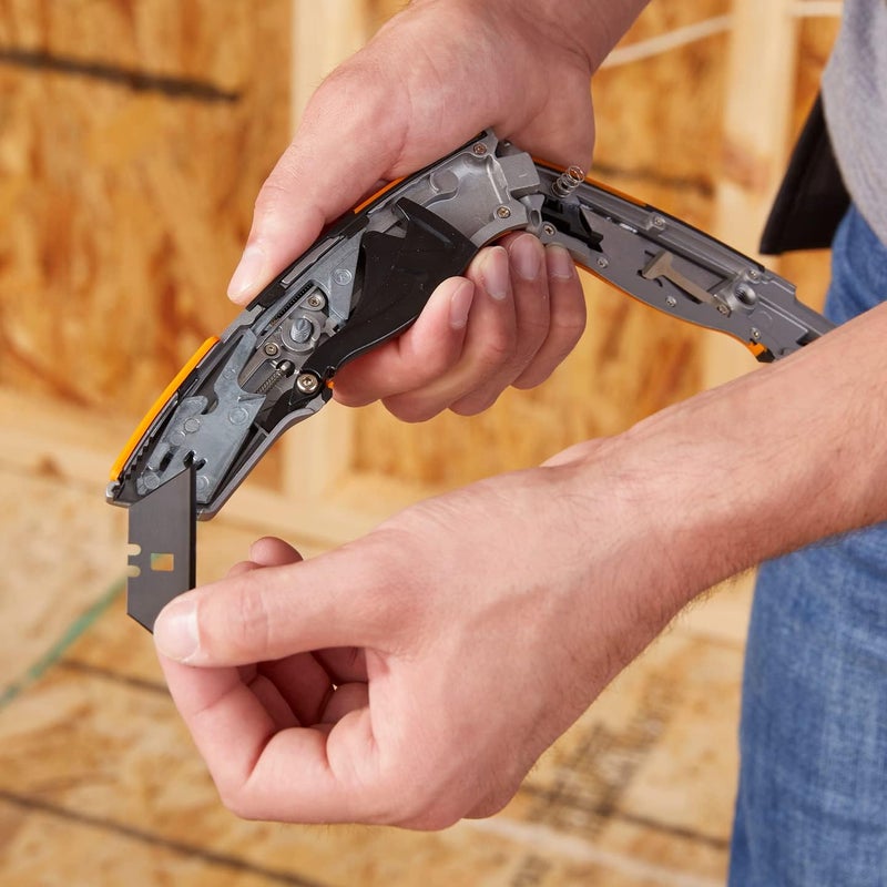 Fiskars Pro Safety Utility Knife  AutoRetracting Blade with Lock  HeavyDuty Box Cutter - Image 3