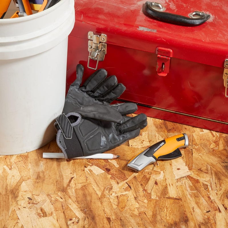 Fiskars Pro Safety Utility Knife  AutoRetracting Blade with Lock  HeavyDuty Box Cutter - Image 4