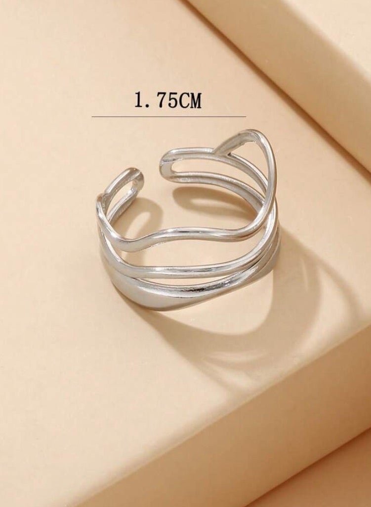 إيكوال خاتم نسائي من الاستانلس ستيل باللون الفضي انيق وعصري بمقاس موحد - Image 3