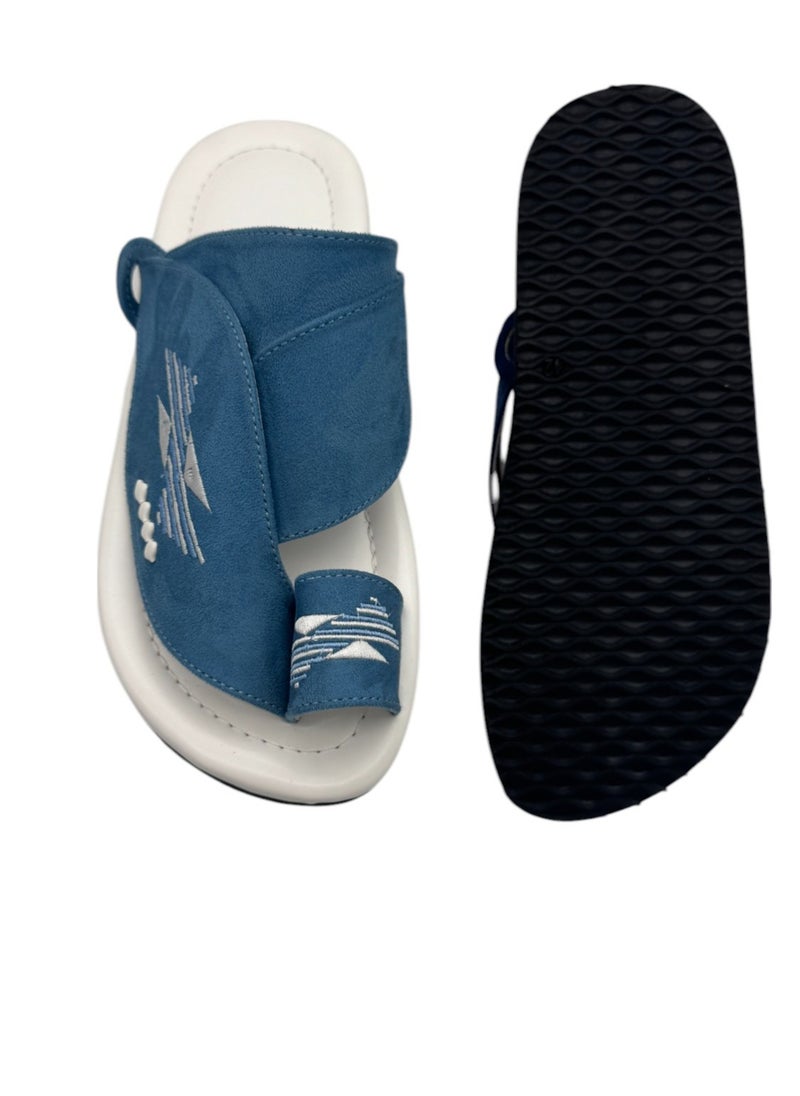 AL Fanoos Classic Arabic Slippers  - Image 4
