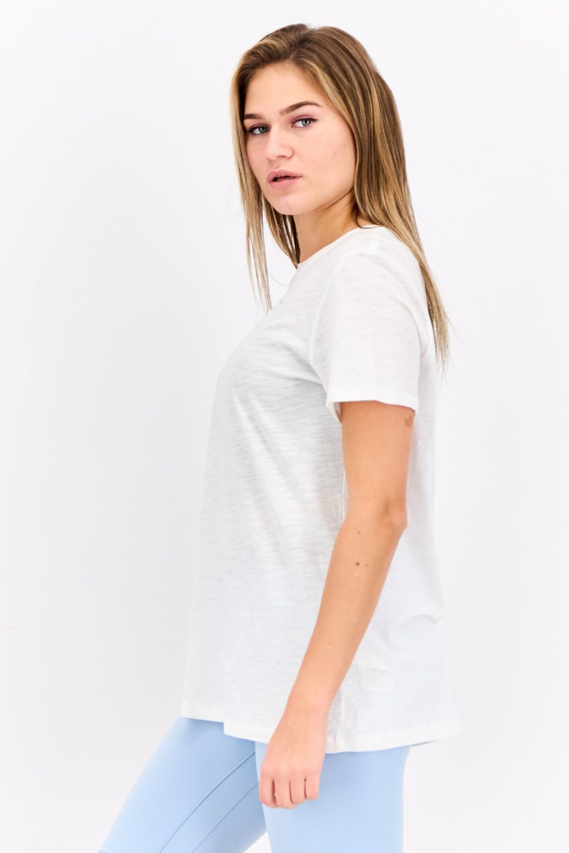 Nike Women Sportswear Fit Short Sleeves Outdoor T-Shirt, White - Image 2