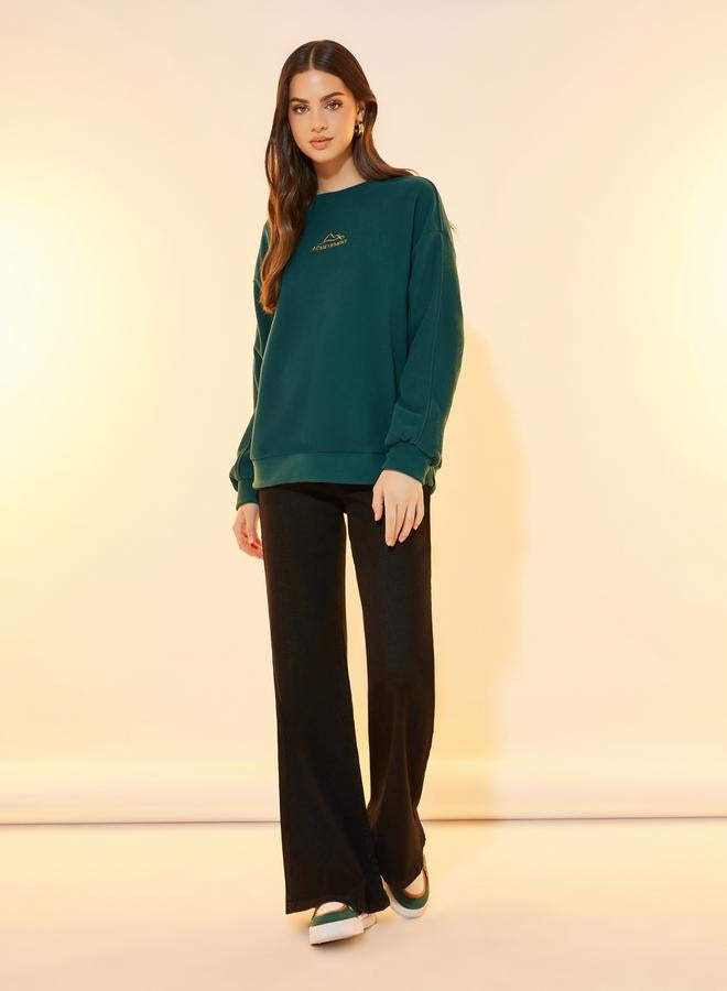 ستايلي سويت شيرت فضفاض بكتابة مُطرّزة - Image 2