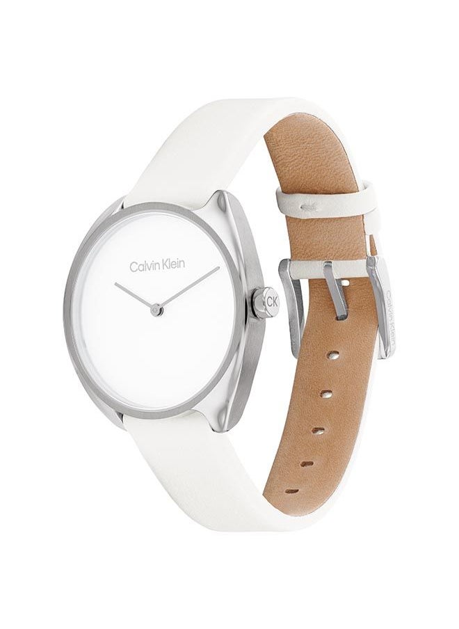 CALVIN KLEIN Women's Analog Round Shape Leather Wrist Watch 25200274 - 34 Mm  - Image 3