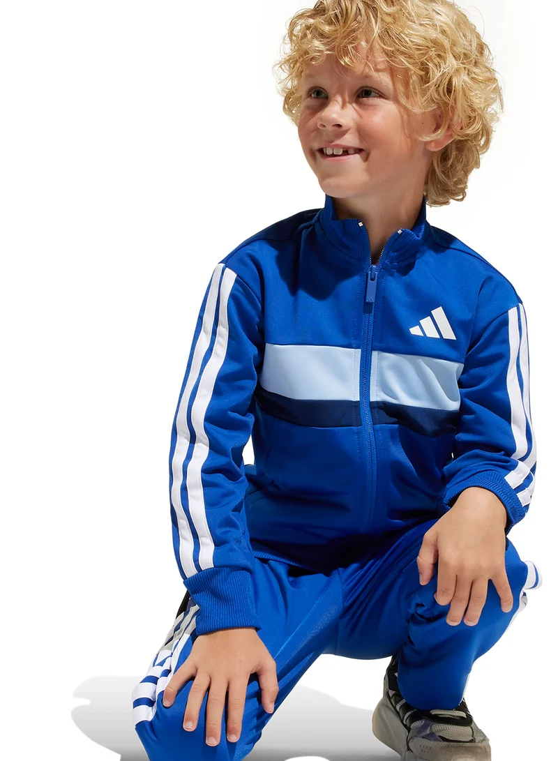 adidas بدلة رياضية أساسية موسمية للأطفال بنقوش التايبر  خطوط