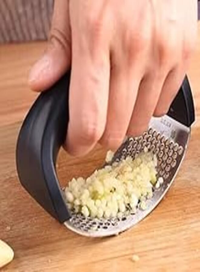 Stainless Steel Garlic Masher With High Quality Stainless Steel Handle Fast Garlic Preparation 