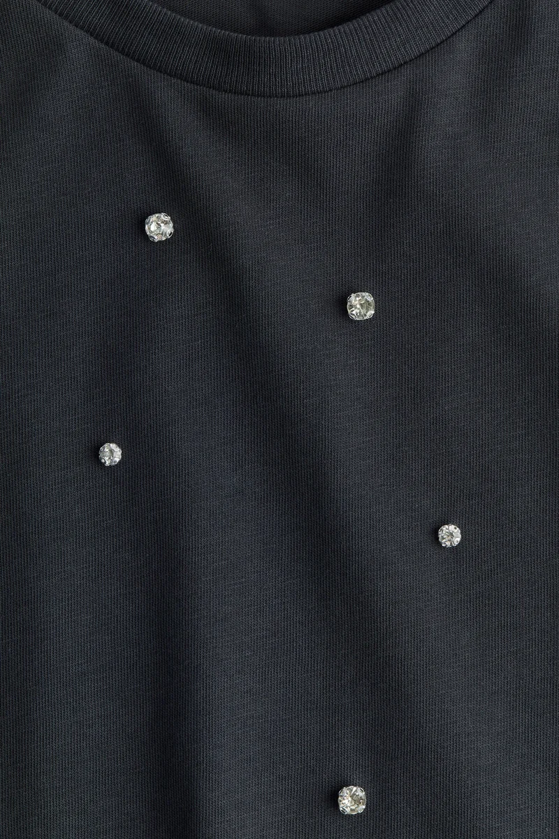 اتش اند ام تي-شيرت مزخرف