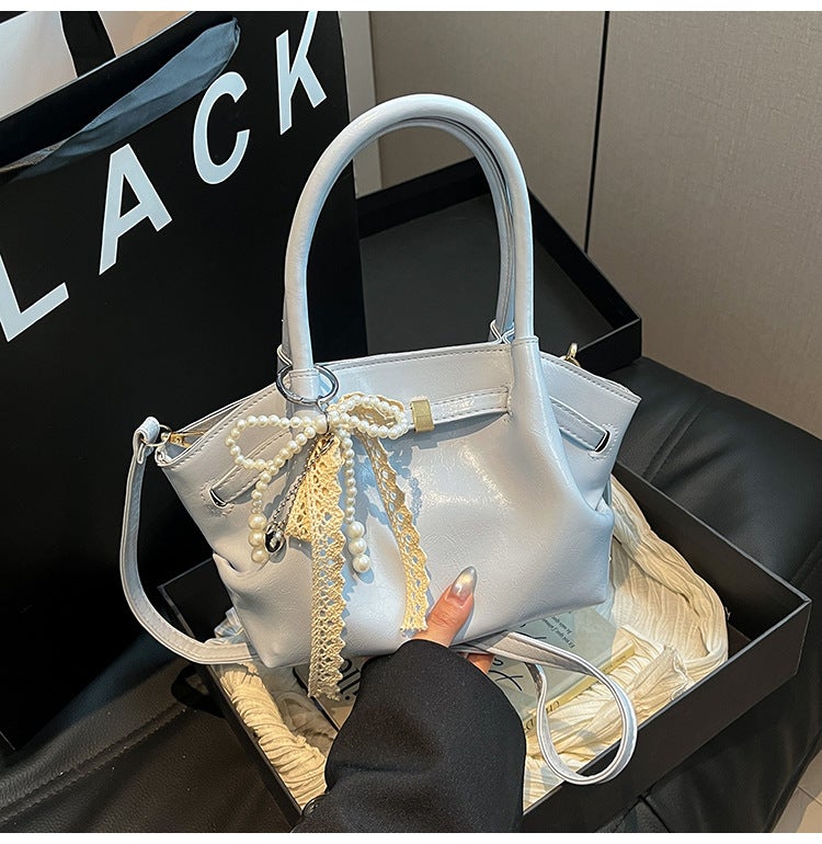 Niche Fashion Large Capacity Wings Bag Women'S Commuter Handbag All-Match Shoulder Vegetable Basket Bag - Image 1