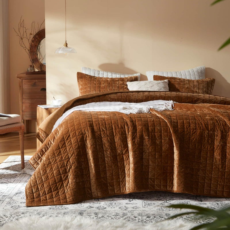 LEAONME Velvet Quilt FullQueen Size90x98 Lightweight Caramel Velvet Comforter Set with 2 Pillow Shams Soft Bedspread Coverlet Quilted Bedding Set for All Season