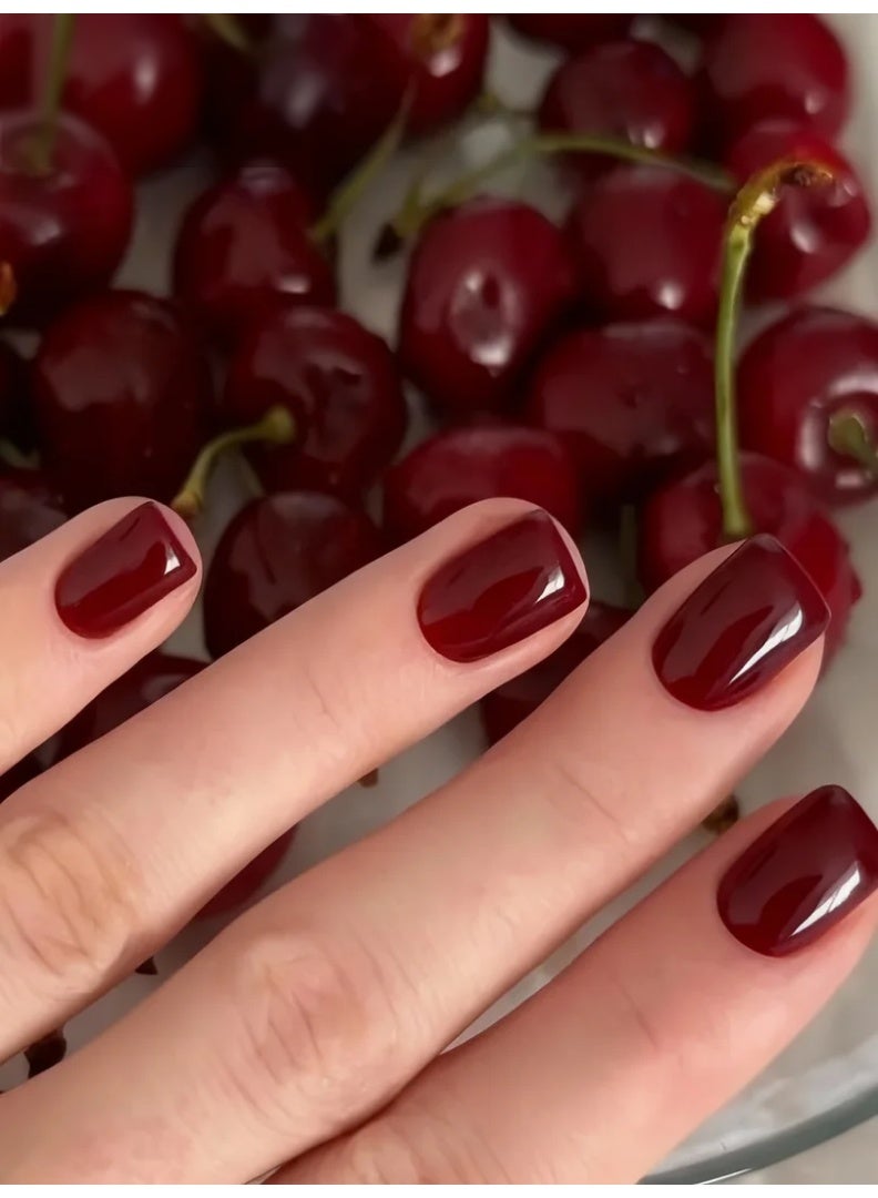 الحياةالبر تقالية أظافر لاصقة قصيرة مربعة بلون أحمر الكرز | لمعان صالون احترافي | مقاومة للماء والخدوش | مناسبة للعمل والحفلات | مجموعة ٢٤ قطعة بأحجام مختلفة - Image 4