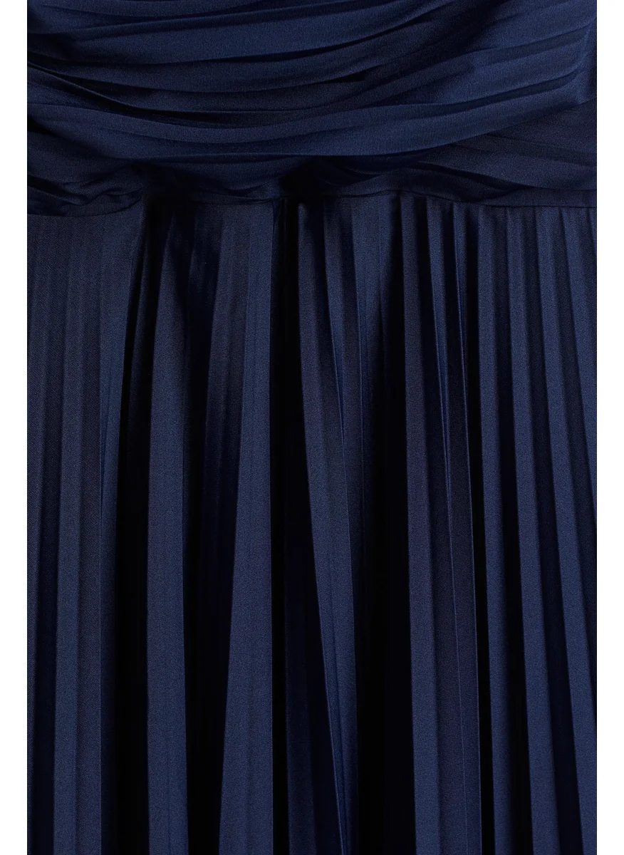 اتش اند ام Pleated One-Shoulder Dress