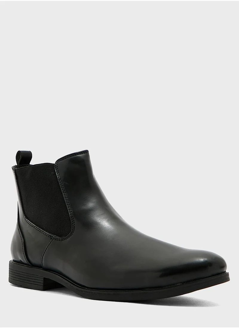 Robert Wood Faux Leather Chelsea Boots