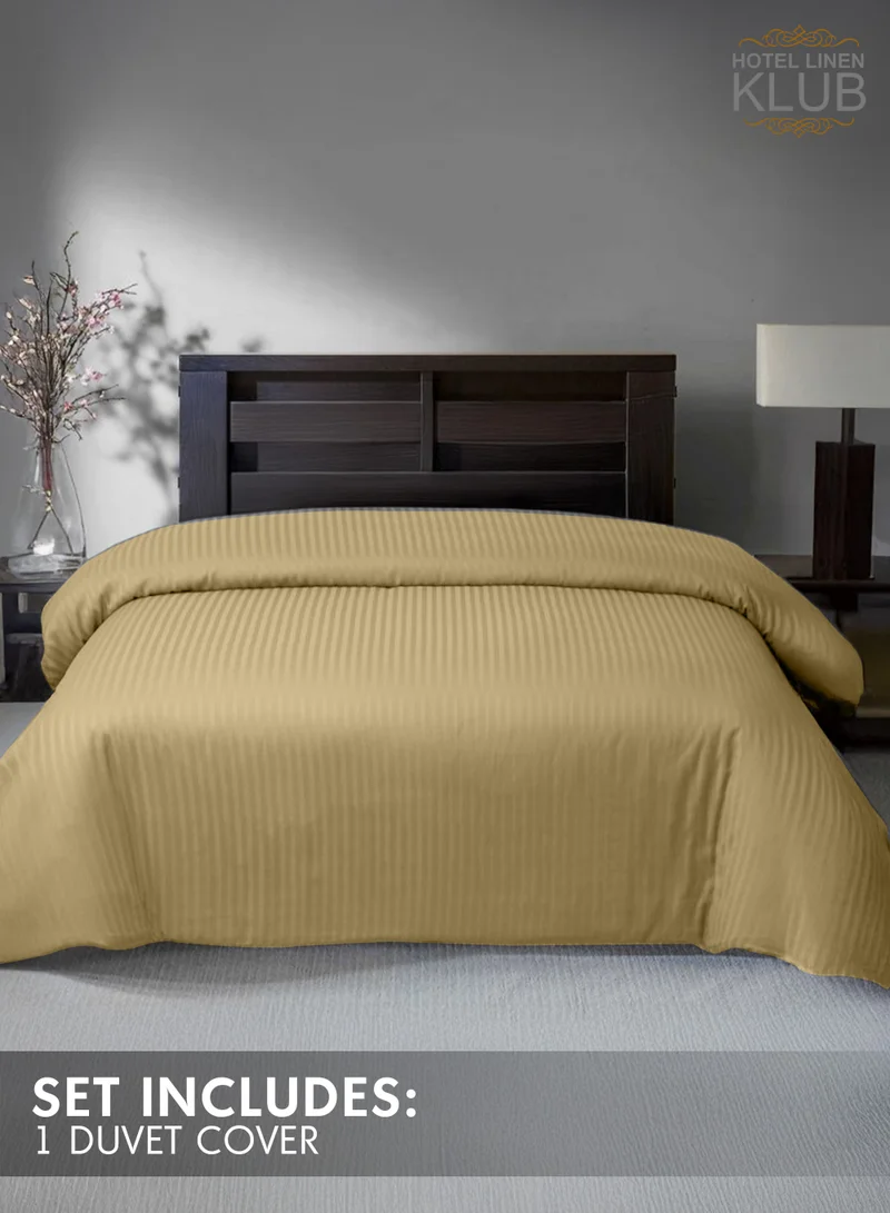 هوتيل لينين كلوب غطاء لحاف فردي من فندق لينن كلوب - قطعة واحدة، فاخر 100% قطن ساتين مع 250 خيط، نمط كلاسيكي أنيق بخطوط مع إغلاق بأزرار، الحجم: 165 × 225 سم، جمالية برونزية أنيقة