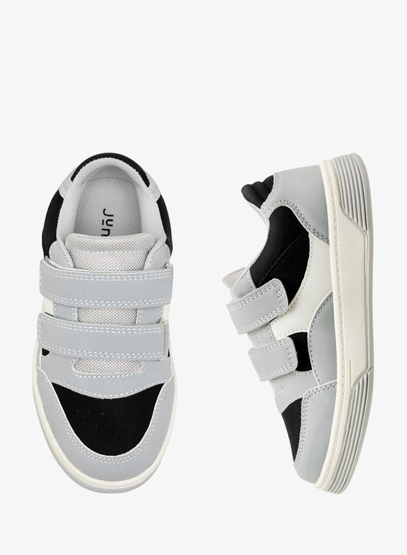 جونيورز حذاء رياضي بألواح وإغلاق بشريط لاصق - Image 3