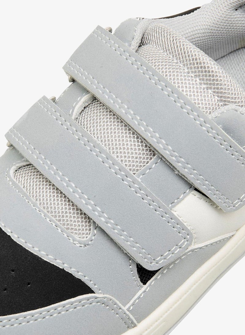 جونيورز حذاء رياضي بألواح وإغلاق بشريط لاصق - Image 4