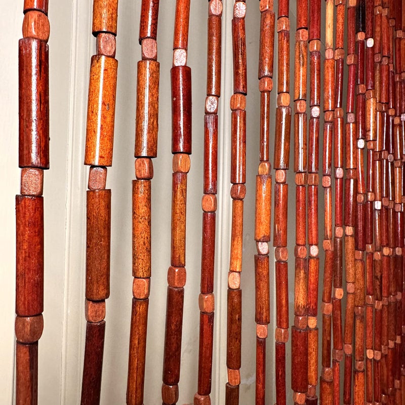 FlavorThings ستارة فلامور ثينغز الطبيعية من الخيزران البني الداكن بفصوص، تصميم بسيط، فصوص من الخيزران والخشب، ستارة بوهيمية 38 خيطًا 36 بوصة عرض × 78 بوصة ارتفاع