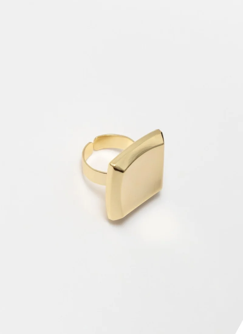 Lichi Silvertone ring with square stone
