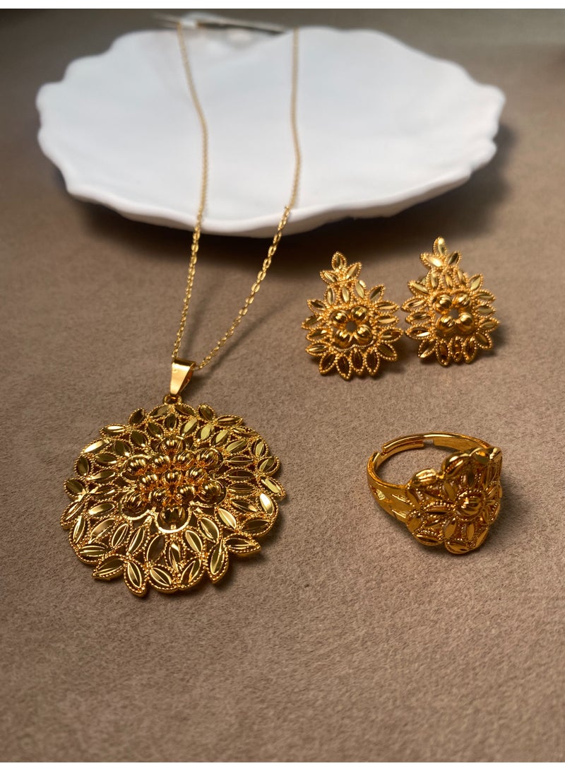 طقم نسائي مطلي بالذهب عيار ٢٢ قيراطًا: قلادة وأقراط وخاتم - عروض مميزة بمناسبة اليوم الوطني السعودي! هدايا أنيقة ومتعددة الاستخدامات لحفلات الأعياد - Image 2