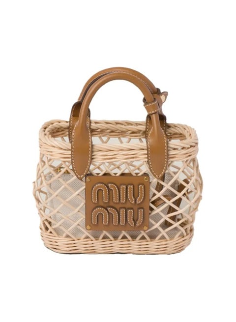 حقيبة يد صغيرة من القماش المنسوج مع شعار معدني للنساء