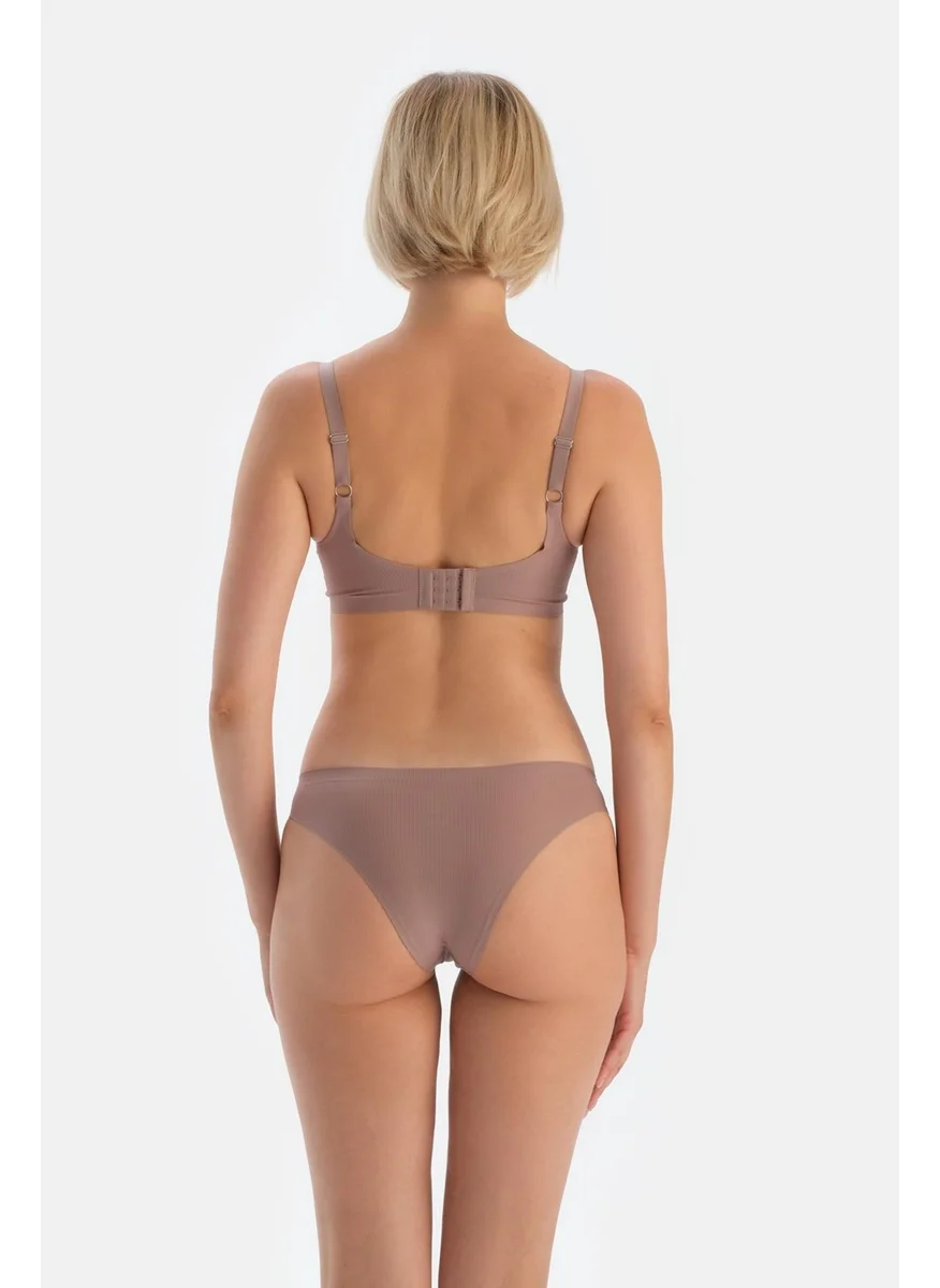 داجي Vison 1123KC Seamless Bra Without Wire