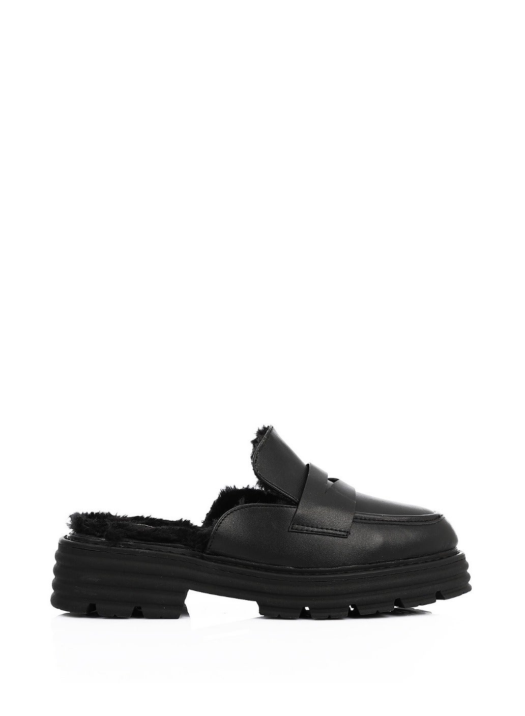 Fashionable Flat Comfort