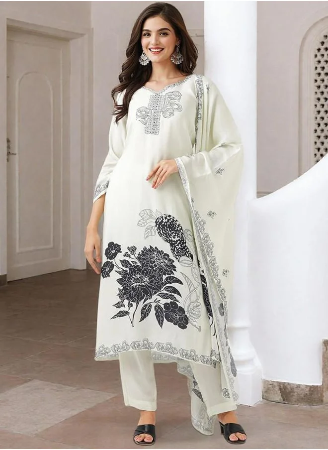 ISHIN White Women White Muslin Kurta Set with Embroidered pattern Tunic and Palazzo features a Round neckline and Three-Fourth Sleeve secured with Elastic closure and styled in Straight Fit ideal for Festive moments — designed to make heads turn.
