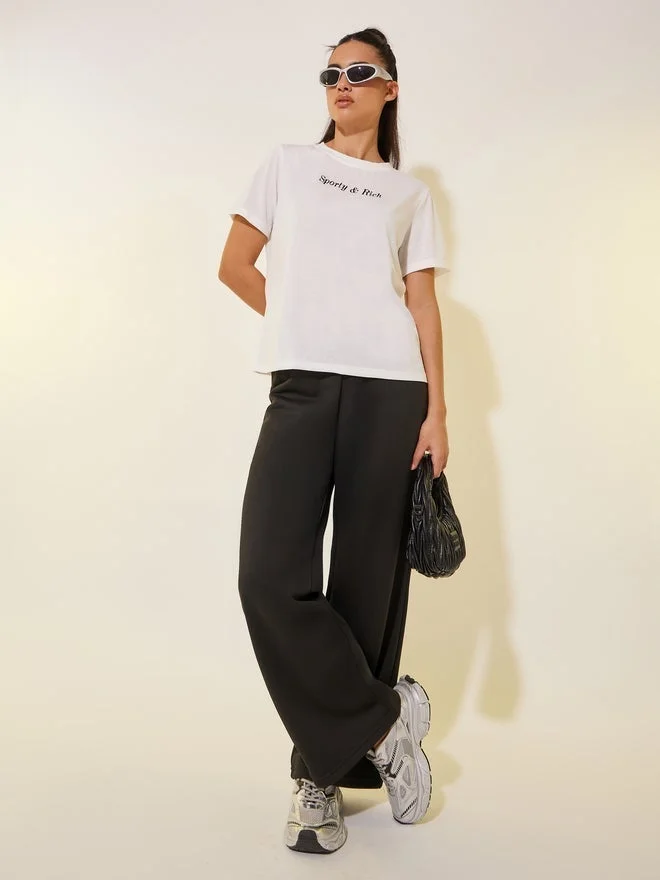 تايك تو تيشيرت دائري بطبعة شعار ستايلي