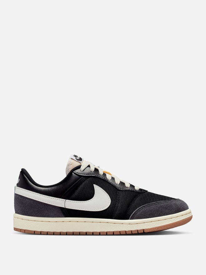Nike Air Jordan Skyline Low Shoes - Image 3