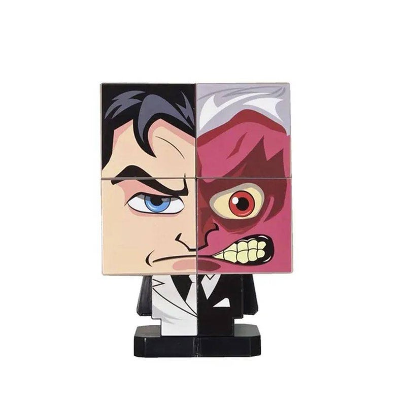 Qubi DC Comics Two-Face Transforming Cube Figure (14 cm) - Image 3
