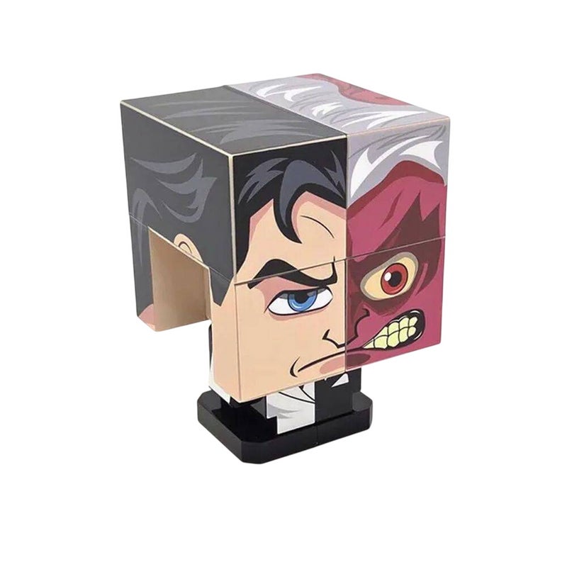 Qubi DC Comics Two-Face Transforming Cube Figure (14 cm) - Image 4