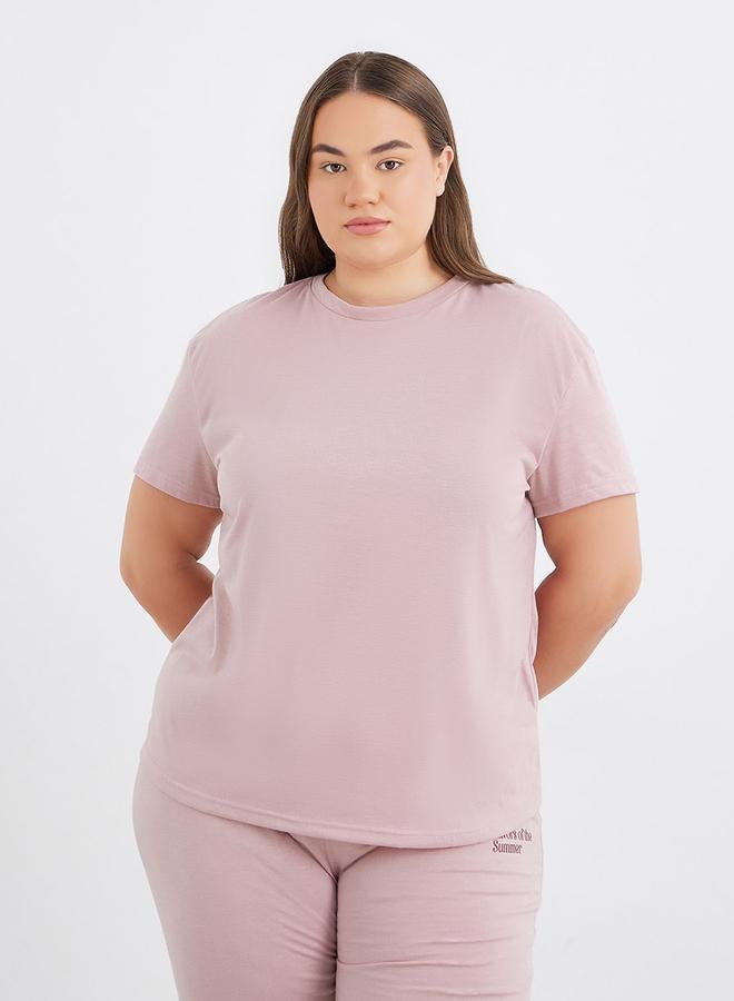 Styli Plus Summer Back Graphic T-Shirt and Slogan Cuffed Pyjama Set - Image 4