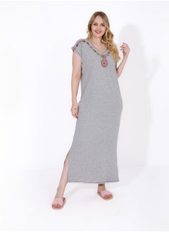Distinctive nightgown 136
