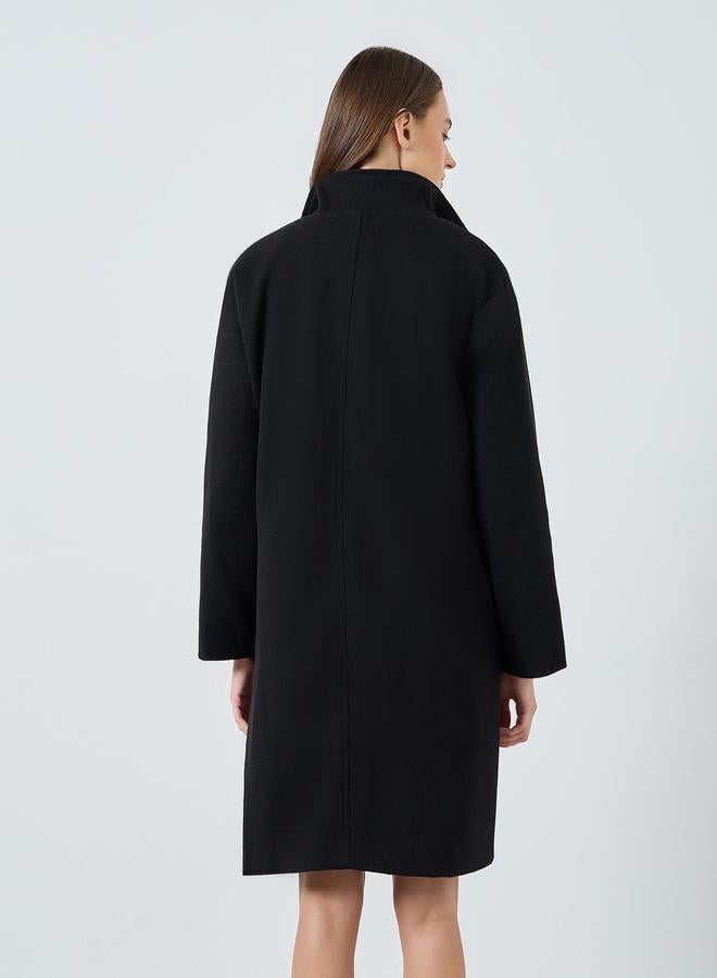 ستايلي معطف بقصة عادية وأزرار غلق - Image 4