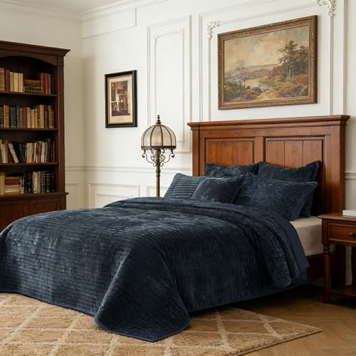 COCOPLOCEUS 3 Pieces Luxurious Velvet Oversized King Quilt Bedding Set 106x118 Striped Bedspread Coverlet Quilted Set with 2 Pillow Shams 20x36 Ultra Soft Comforter for All Season, Grey Blue - Image 4