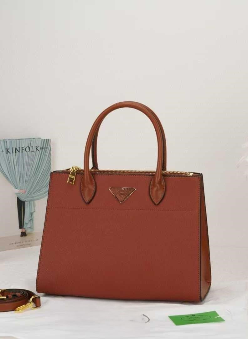 Sophisticated Style Luxury Women's Tote Bags - Image 1