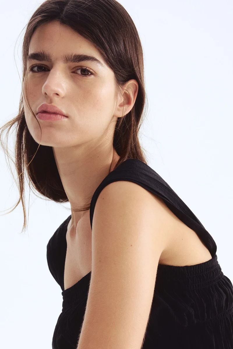 اتش اند ام بلوزة بتصميم منسدل