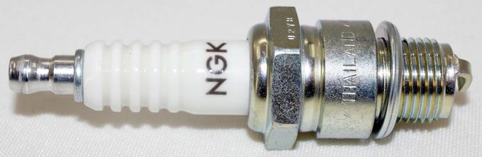 NGK SPARK PLUG SET NGK 708.14.90 B8HS-10 5126 Set 2 piece - Image 3