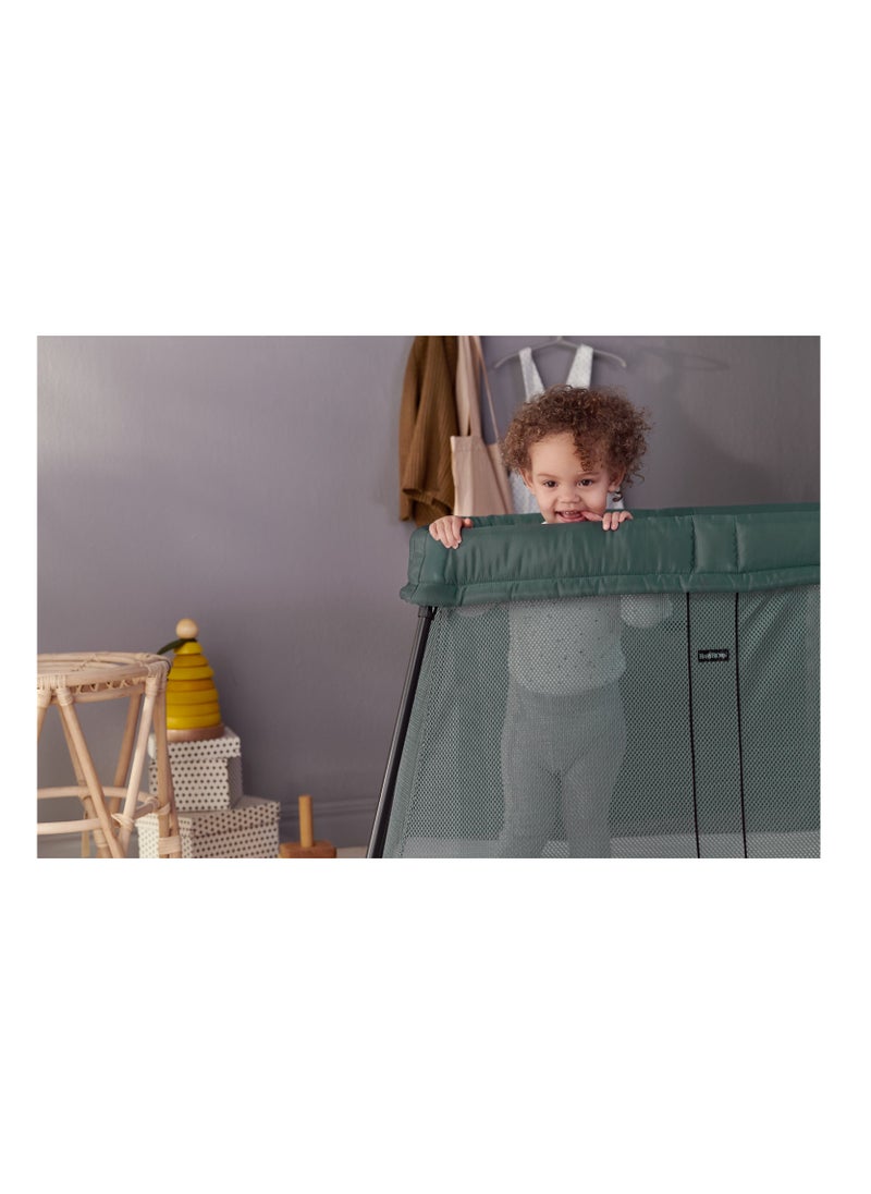BABYBJORN Pieces of 1 Travel Cot Light, 112 X 82 X 64 Cm - Dark Green  - Image 3