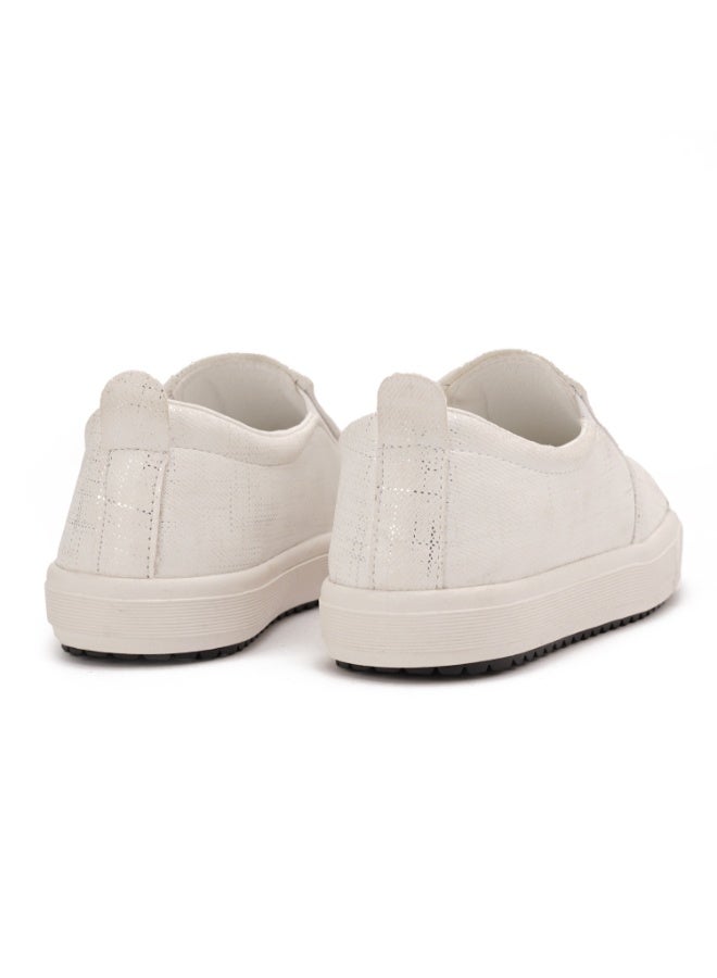 زيلدا حذاء رياضي برباط من الجلد الصناعي زيلدا 500 للبنات، لون أبيض - Image 4