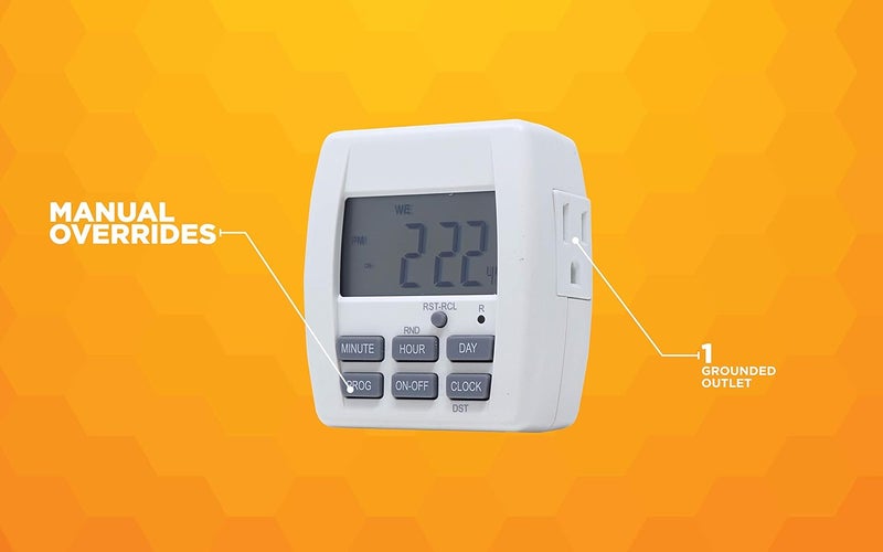 Woods 59889WD Indoor 7Day PlugIn Digital Timer White - Image 3
