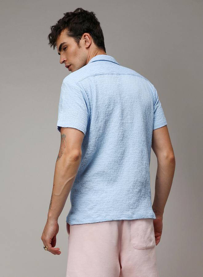 كامبوس سوترا قميص ستايلي بنقشة مجعدة صلبة - Image 3