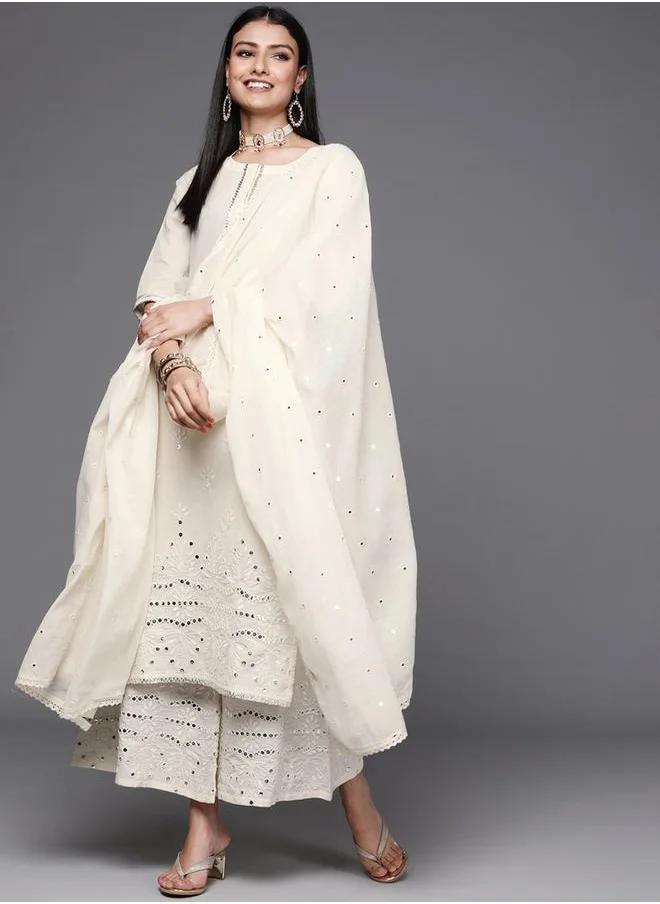 لباس Embroidered Kurta and Palazzo with Dupatta Set by Styli