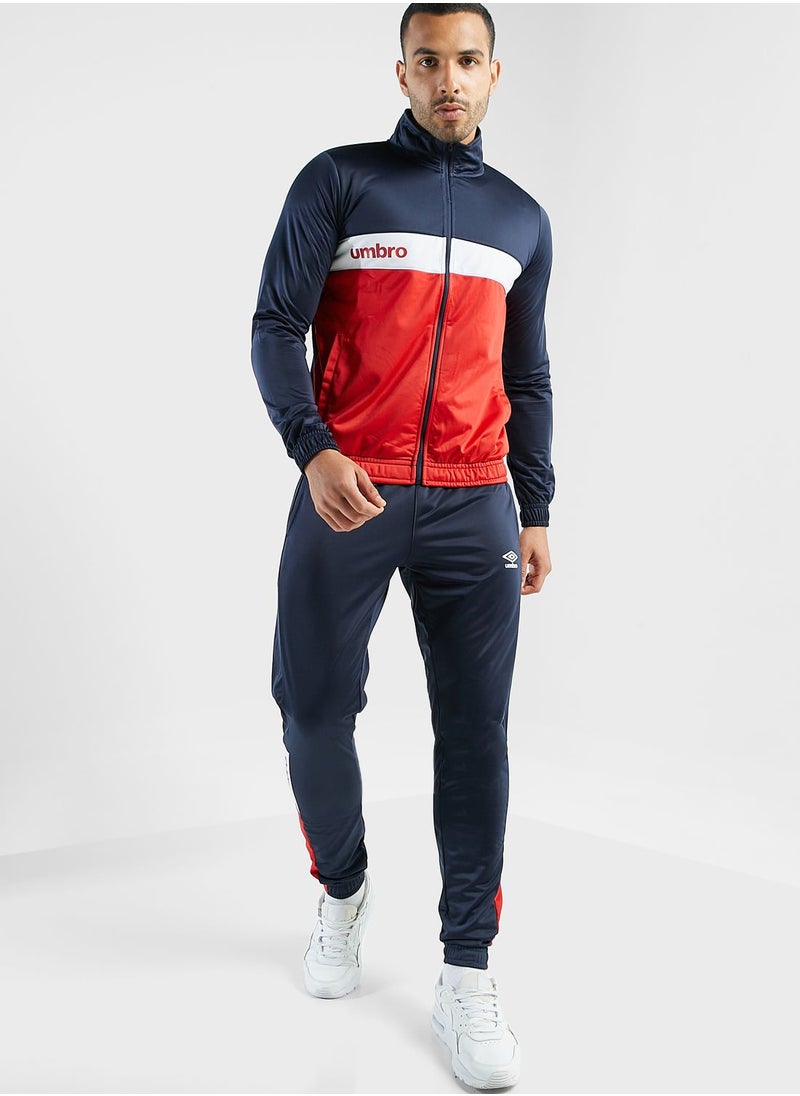 umbro - Essential Track Jacket - Image 1