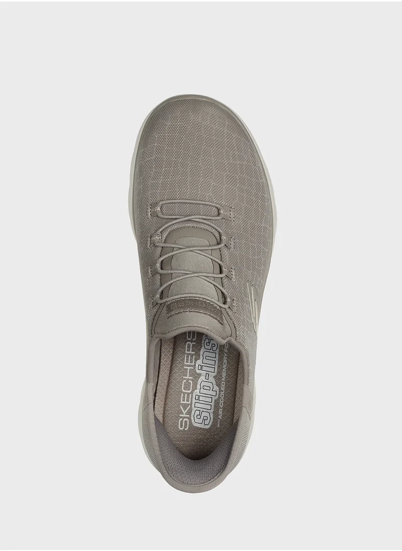 SKECHERS Summits