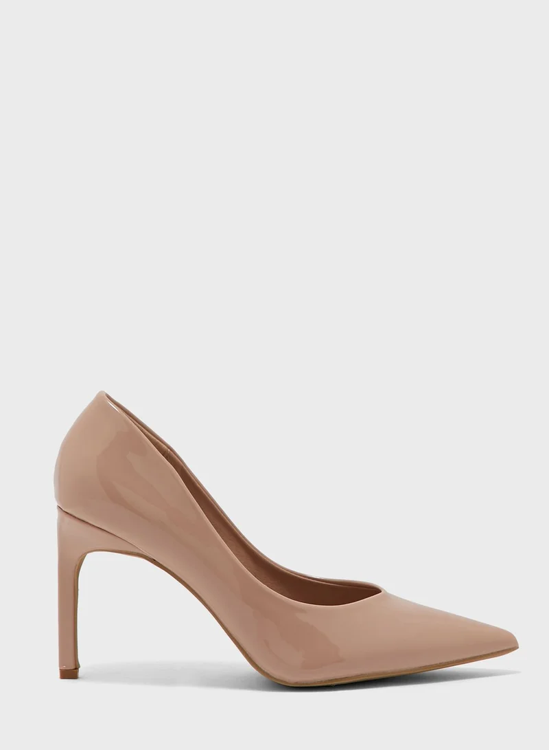 Truffle Shiny Pointed Pump