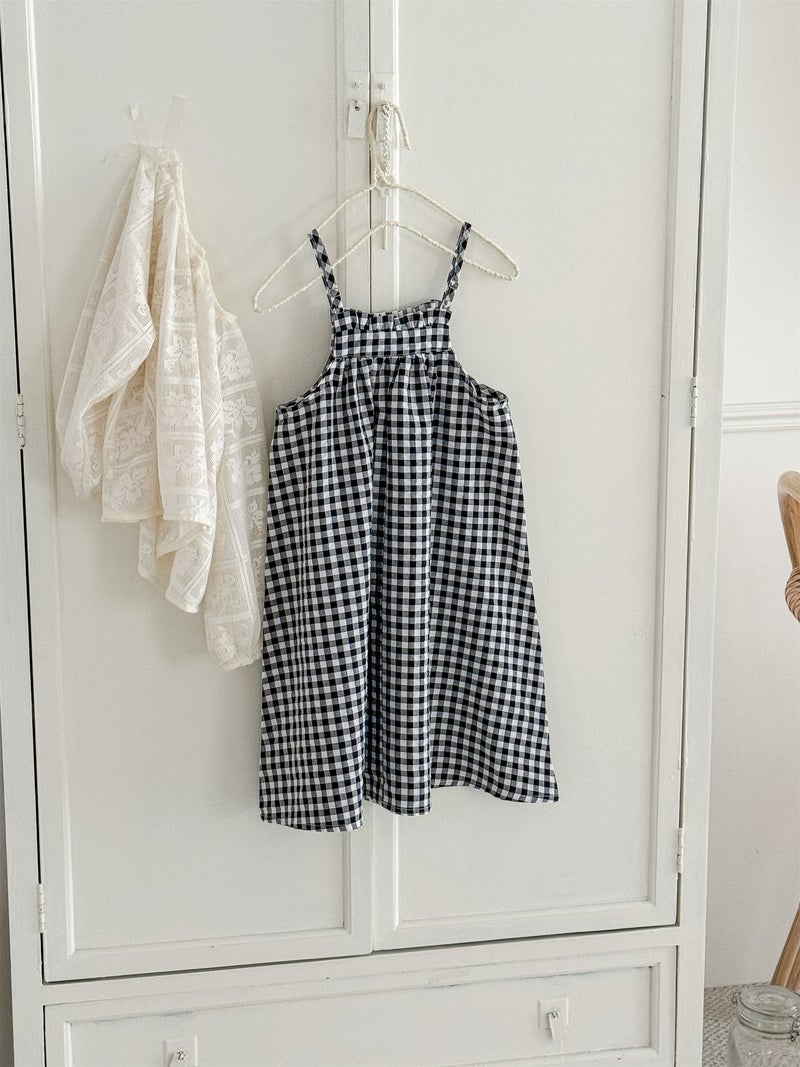 Childrens Skirt 2025 Lai Hug Spring New Korean Girls Mori Plaid Slip Skirt Childrens Holiday dress Plaid suspender skirt