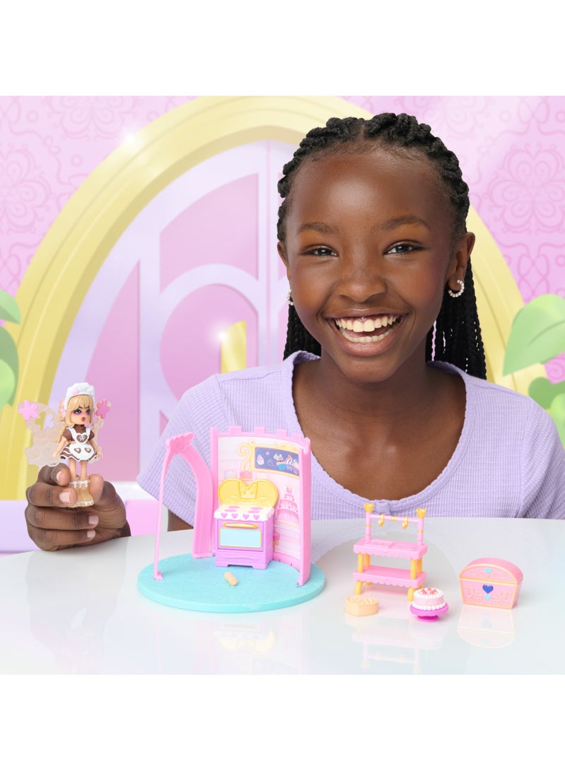 Royale High Mini Baking Class Playset 3-Inches | Exclusive Virtual Item Code Included | Collectable Figure | Fashion Doll | For Fans, Gamers & Collectors! | Official Licensed Product - Image 3
