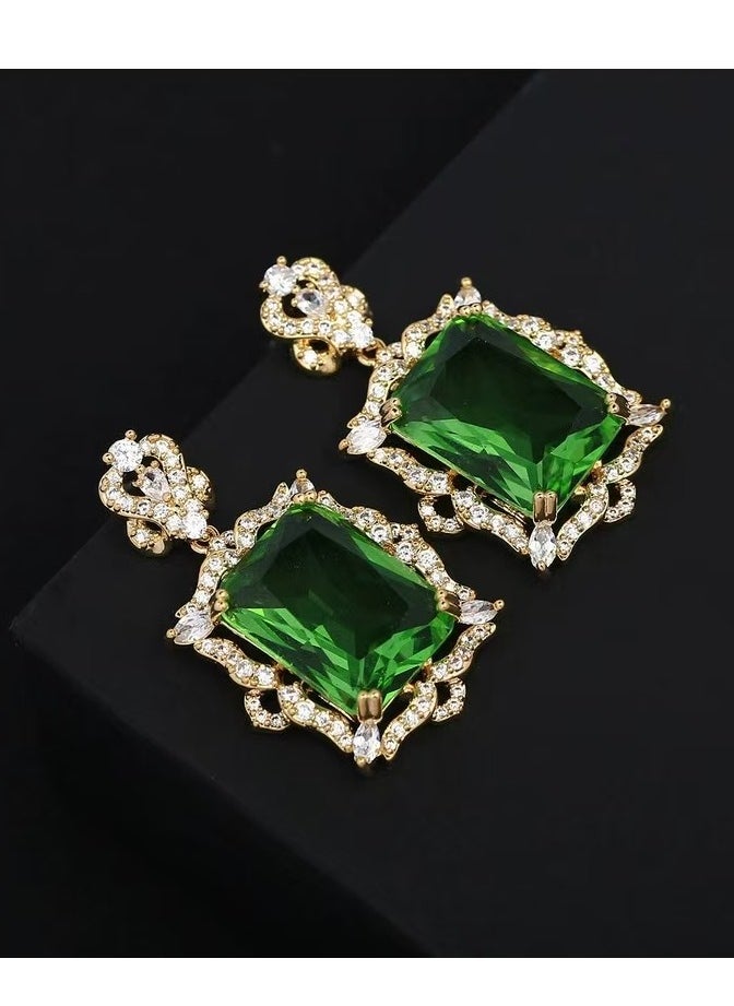 Exquisite Square Green Gemstone Earrings with Diamond Accents - Luxurious and Elegant Jewelry - pzsku/Z760989779EA27CABA5EFZ/45/_/1732166674/6bf6c815-6711-49bc-a1fb-4a71f59e4d54
